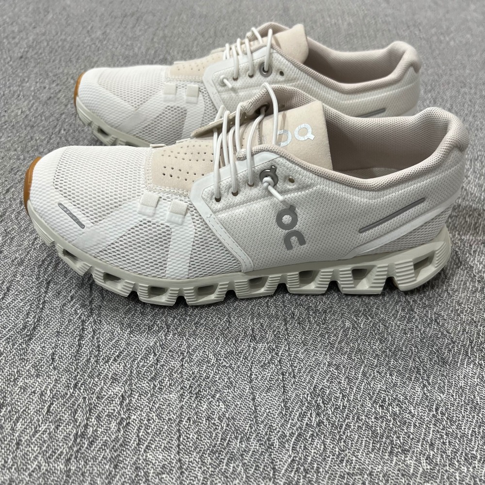 On Running Cloud 6 Sneakers Athletic Women 6.5 Pearl White Lightweight Comfort